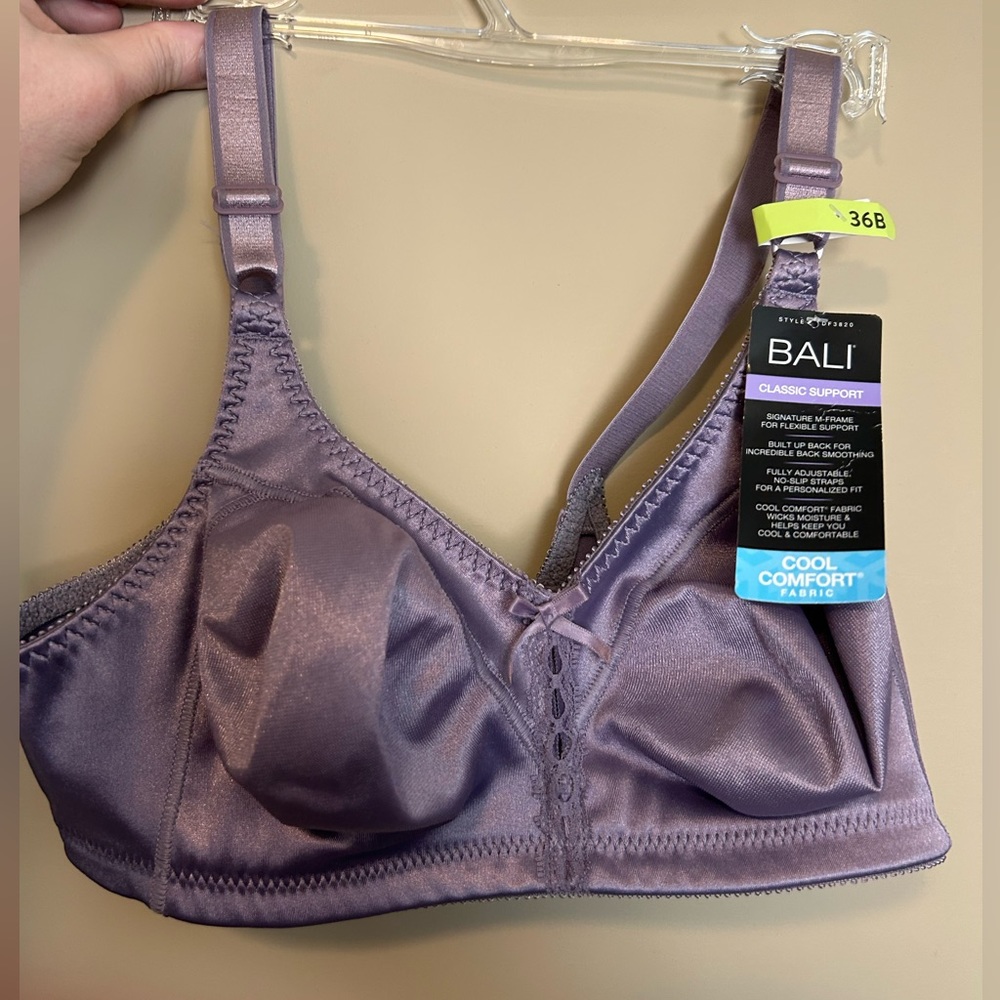 NWT Bali 3820 bra size 36B